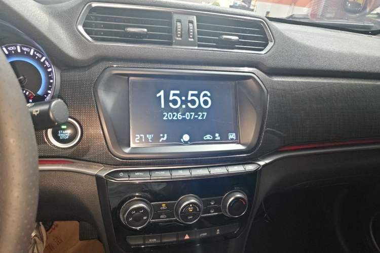 Used Haval H2 2018 Blue-Label 1.5T Dual-Clutch Two-Wheel-Drive Luxury Model Audio And AC Panel