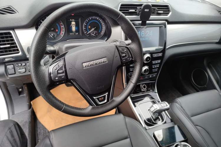 Used Haval H2 2018 Red-Label 1.5T Dual-Clutch Two-Wheel-Drive Luxury Model Audio And AC Panel