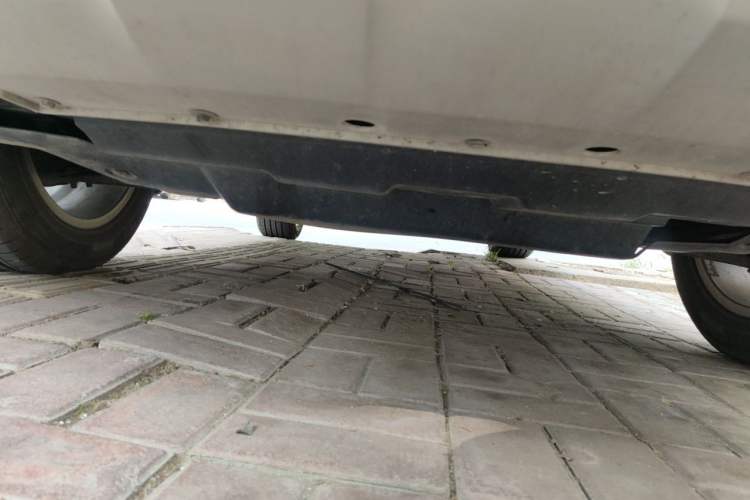 Used Haval H2 2018 Chuanxiang Edition Blue Badge 1.5T Manual Two-Wheel Drive Fashionable Model Chassis Front