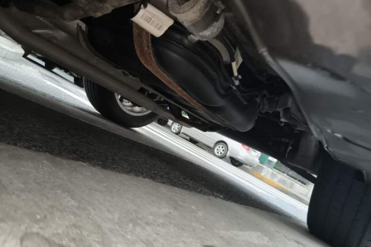 Used Haval H2 2018 Red-Label 1.5T Manual Two-Wheel Drive Elite Model Chassis Front Left