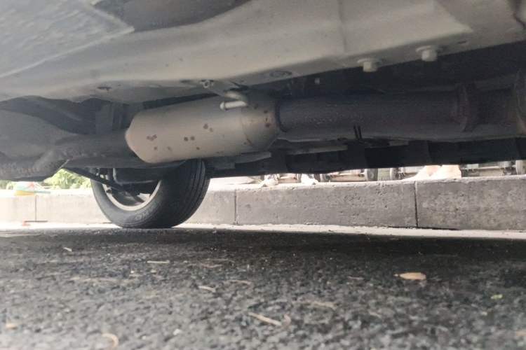 Used Haval H2 2018 1.5T Dual-Clutch Two-Wheel Drive ZhiShang Model China VI Standard Chassis Front Right