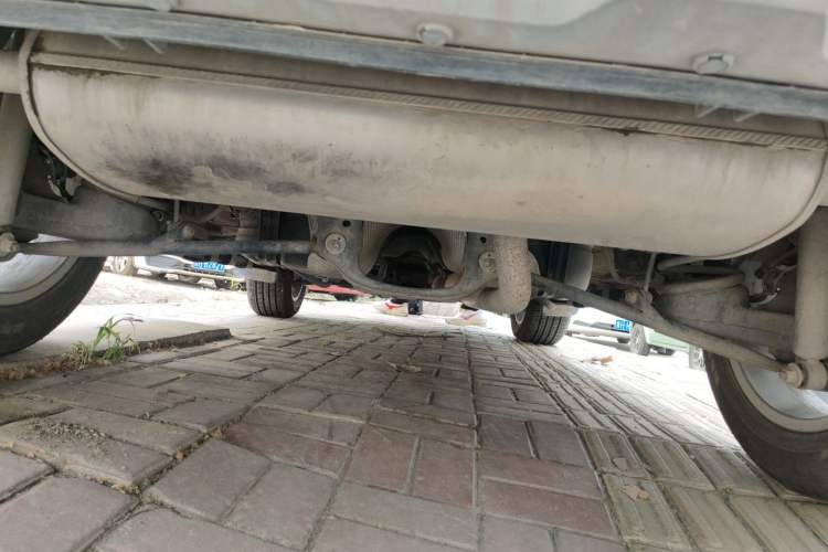 Used Haval H2 2018 Chuanxiang Edition Blue Badge 1.5T Manual Two-Wheel Drive Fashionable Model Chassis Rear