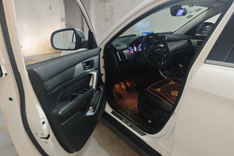 Used Haval H2 2018 Red-Label 1.5T Manual Two-Wheel Drive Luxury Model Driver Seat