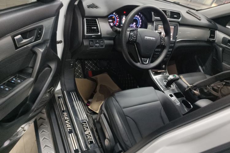 Used Haval H2 2018 1.5T Dual-Clutch Two-Wheel Drive Fashion Model China VI Standard Driver Seat