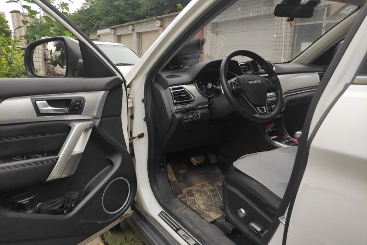 Used Haval H2 2018 Blue-Label 1.5T Dual-Clutch Two-Wheel-Drive Luxury Model Driver Seat