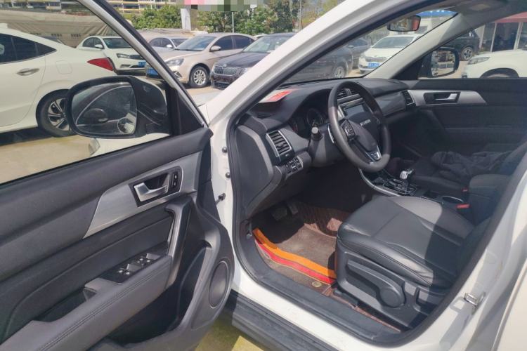 Used Haval H2 2018 1.5T Dual-Clutch Two-Wheel Drive Fashion Model China VI Standard Driver Seat