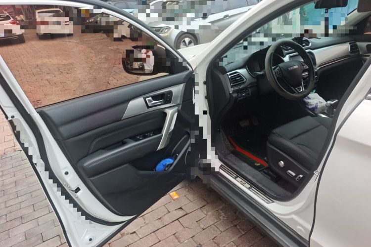 Used Haval H2 2018 Blue-Label 1.5T Dual-Clutch Two-Wheel-Drive Luxury Model Driver Seat