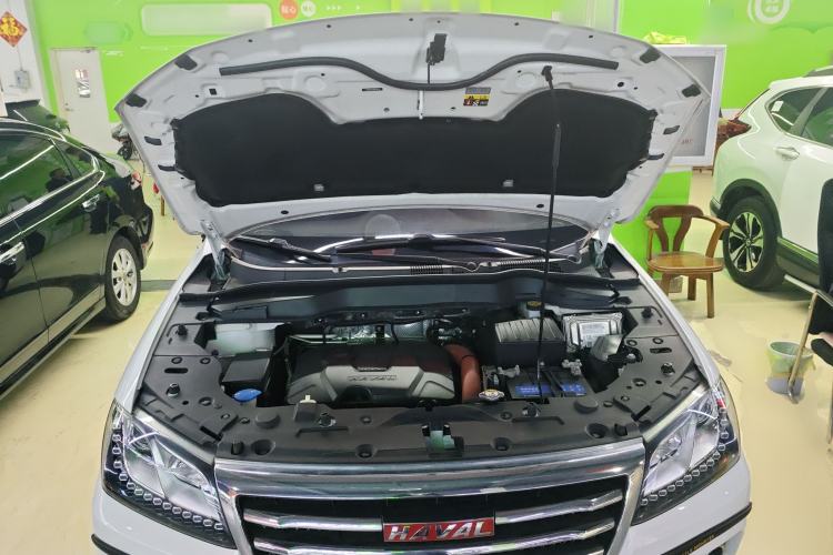 Used Haval H2 2018 Red-Label 1.5T Manual Two-Wheel Drive Luxury Model Engine Bay