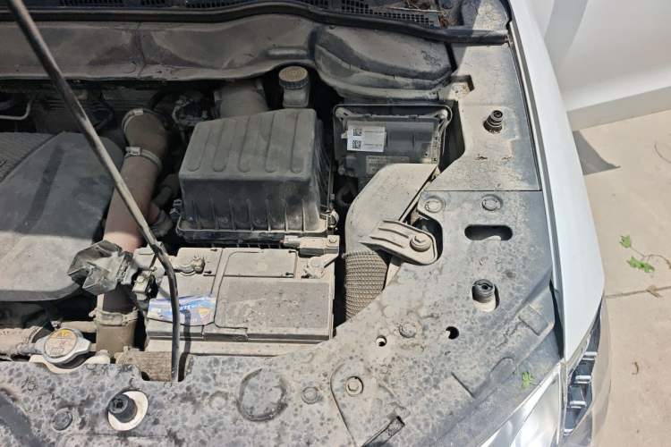 Used Haval H2 2018 Red-Label 1.5T Dual-Clutch Two-Wheel-Drive Elite Model Engine Bay Left