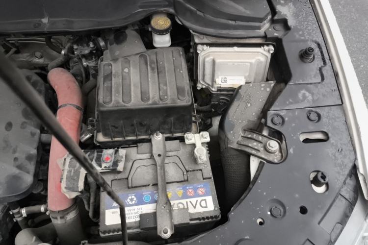 Used Haval H2 2018 Red-Label 1.5T Manual Two-Wheel Drive Elite Model Engine Bay Left