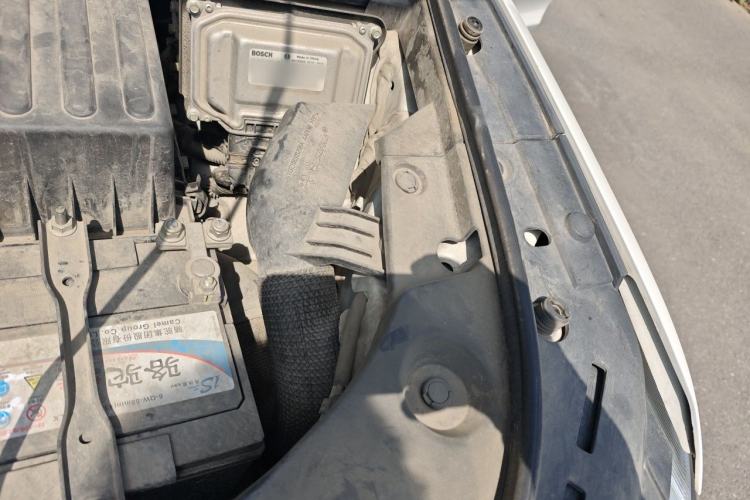 Used Haval H2 2018 Chuanxiang Edition 1.5T Manual Two-Wheel Drive Fashion Model China V Standard Engine Bay Left