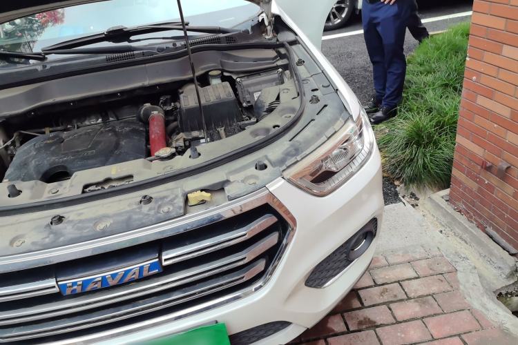 Used Haval H2 2018 Blue-Label 1.5T Dual-Clutch Two-Wheel-Drive Luxury Model Engine Bay Left