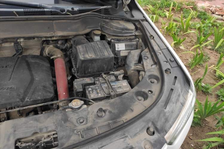 Used Haval H2 2018 Blue-Label 1.5T Dual-Clutch Two-Wheel-Drive Luxury Model Engine Bay Left