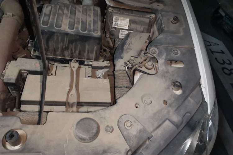 Used Haval H2 2018 Red-Label 1.5T Dual-Clutch Two-Wheel-Drive Luxury Model Engine Bay Left