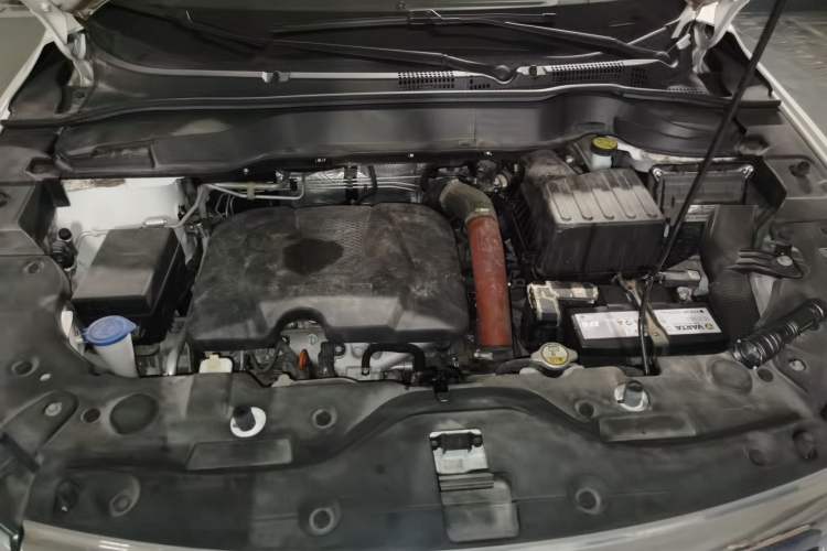 Used Haval H2 2018 Red-Label 1.5T Dual-Clutch Two-Wheel-Drive Luxury Model Engine Bay