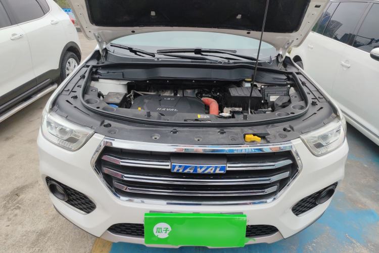 Used Haval H2 2018 Chuanxiang Edition Blue Badge 1.5T Dual-Clutch Two-Wheel Drive Fashionable Model Engine Bay