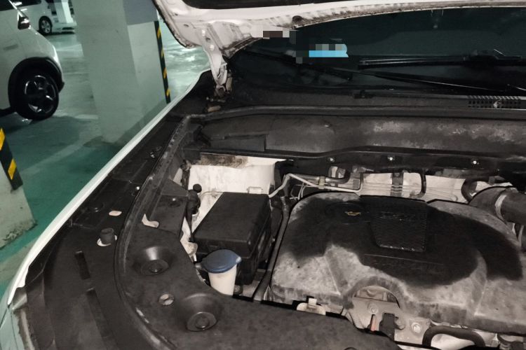 Used Haval H2 2018 Blue-Label 1.5T Dual-Clutch Two-Wheel-Drive Luxury Model Engine Bay Right