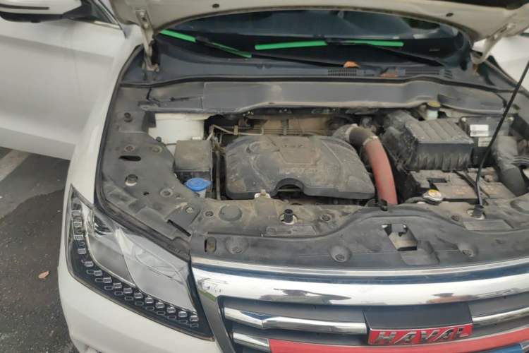 Used Haval H2 2018 Red-Label 1.5T Dual-Clutch Two-Wheel-Drive Luxury Model Engine Bay Right