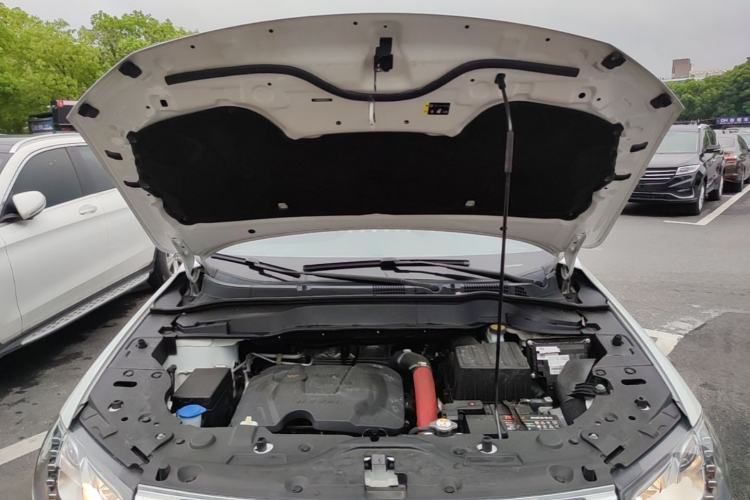Used Haval H2 2018 Red-Label 1.5T Dual-Clutch Two-Wheel-Drive Luxury Model Engine Bay