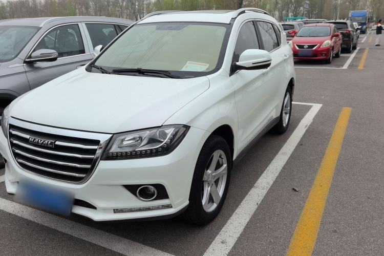 Used Haval H2 2018 1.5T Dual-Clutch Two-Wheel Drive Fashion Model China VI Standard Exterior 2
