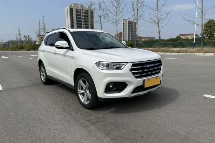 Used Haval H2 2018 Chuanxiang Edition Blue Badge 1.5T Dual-Clutch Two-Wheel Drive ZhiShang Model Exterior 2