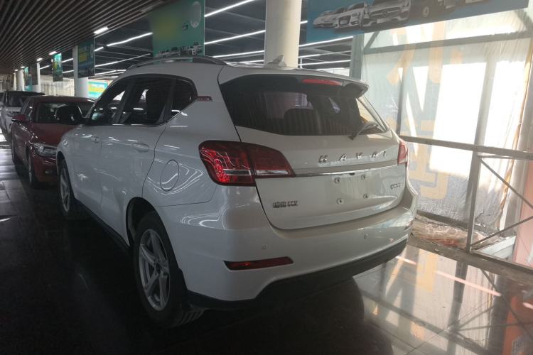 Used Haval H2 2018 Chuanxiang Edition Red Badge 1.5T Manual Two-Wheel Drive Fashionable Model Exterior 3