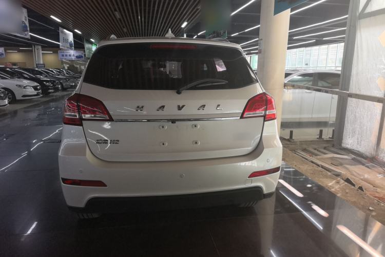 Used Haval H2 2018 Chuanxiang Edition Red Badge 1.5T Manual Two-Wheel Drive Fashionable Model Exterior 4