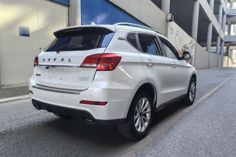 Used Haval H2 2018 Red-Label 1.5T Manual Two-Wheel Drive Luxury Model Exterior 4