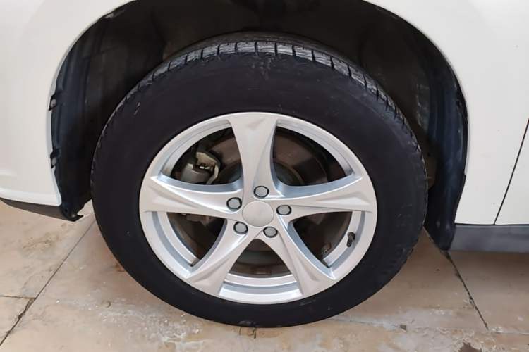 Used Haval H2 2018 1.5T Dual-Clutch Two-Wheel Drive Fashion Model China VI Standard Exterior 4