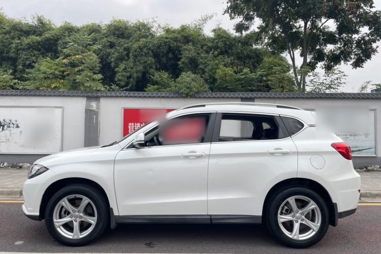 Used Haval H2 2018 1.5T Dual-Clutch Two-Wheel Drive Fashion Model China VI Standard Exterior 4