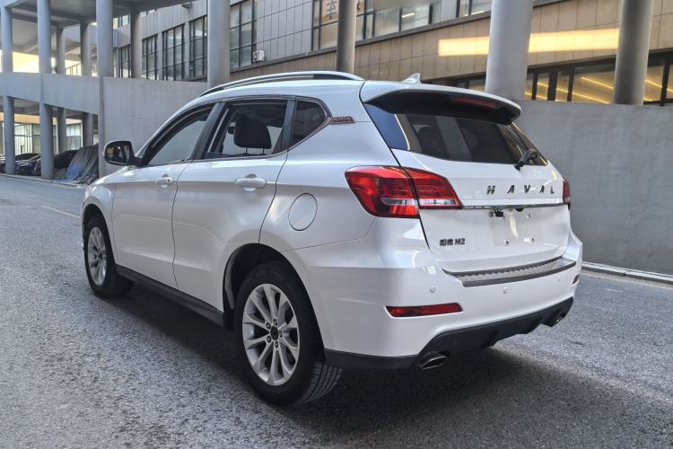 Used Haval H2 2018 Red-Label 1.5T Manual Two-Wheel Drive Luxury Model Exterior 5