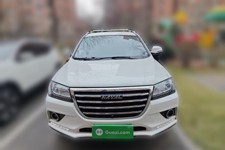 Used Haval H2 2018 Chuanxiang Edition Red Badge 1.5T Dual-Clutch Two-Wheel Drive Fashionable Model Front