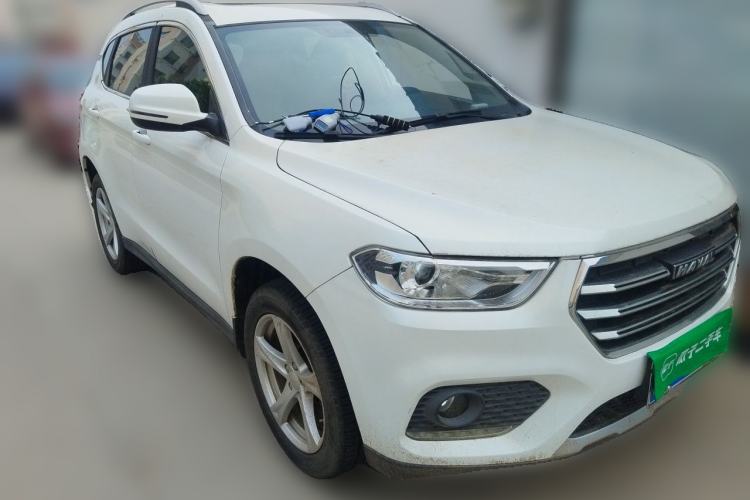 Used Haval H2 2018 1.5T Dual-Clutch Two-Wheel Drive Fashion Model China VI Standard Front Right 45 Deg