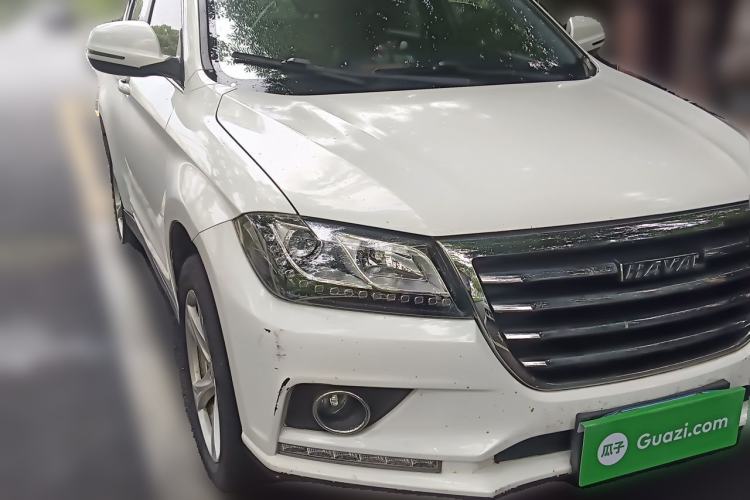 Used Haval H2 2018 1.5T Dual-Clutch Two-Wheel Drive ZhiShang Model China VI Standard Front Right 45 Deg