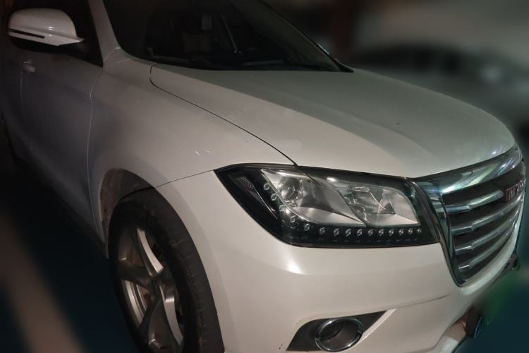 Used Haval H2 2018 Chuanxiang Edition Red Badge 1.5T Dual-Clutch Two-Wheel Drive ZhiShang Model Front Right 45 Deg