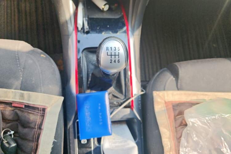 Used Haval H2 2018 1.5T Manual Two-Wheel Drive Fashion Edition China VI Gear Lever