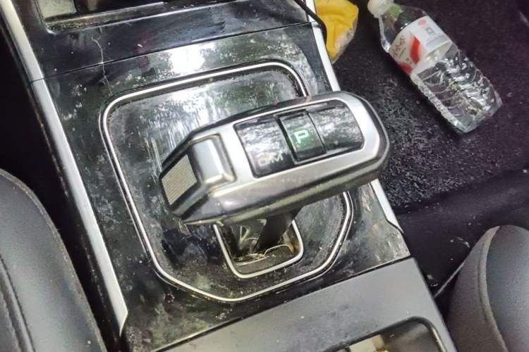 Used Haval H2 2018 1.5T Dual-Clutch Two-Wheel Drive ZhiShang Model China VI Standard Gear Lever