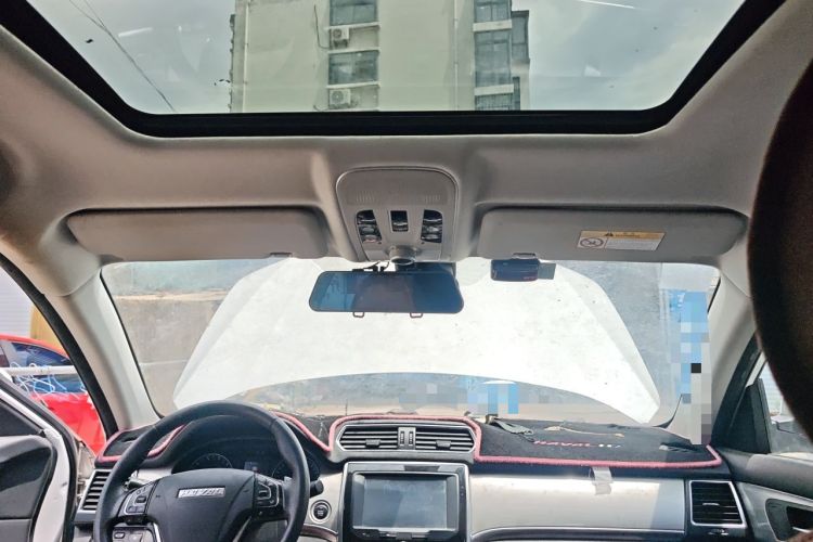 Used Haval H2 2018 Red-Label 1.5T Dual-Clutch Two-Wheel-Drive Elite Model Headliner