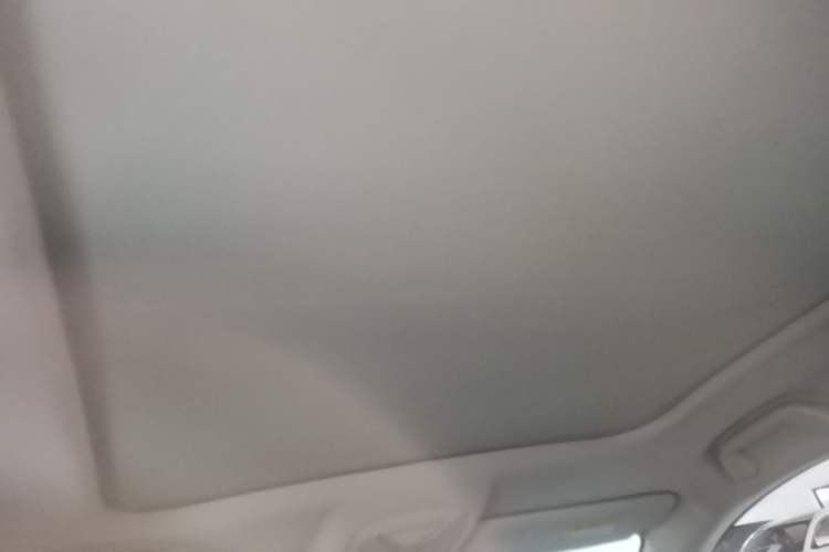 Used Haval H2 2018 1.5T Dual-Clutch Two-Wheel Drive Fashion Model China VI Standard Headliner