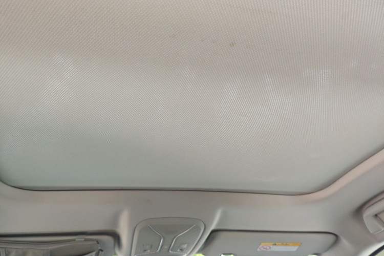 Used Haval H2 2018 Chuanxiang Edition 1.5T Dual-Clutch Two-Wheel Drive ZhiShang Model China V Standard Headliner