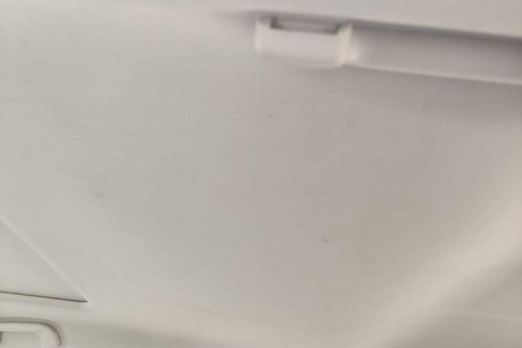 Used Haval H2 2018 Red-Label 1.5T Dual-Clutch Two-Wheel-Drive Elite Model Headliner