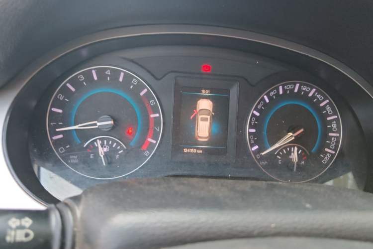 Used Haval H2 2018 1.5T Manual Two-Wheel Drive Luxury Model China VI Standard Instrument Cluster