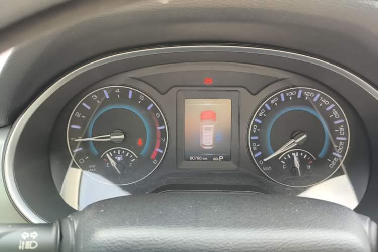 Used Haval H2 2018 1.5T Dual-Clutch Two-Wheel Drive Fashion Model China VI Standard Instrument Cluster