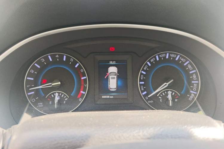 Used Haval H2 2018 1.5T Manual Two-Wheel Drive Fashion Edition China VI Instrument Cluster