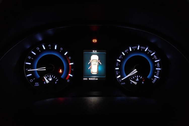 Used Haval H2 2018 Chuanxiang Edition Blue Badge 1.5T Manual Two-Wheel Drive Fashionable Model Instrument Cluster