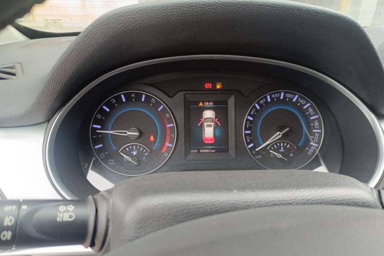 Used Haval H2 2018 Chuanxiang Edition Blue Badge 1.5T Manual Two-Wheel Drive Fashionable Model Instrument Cluster
