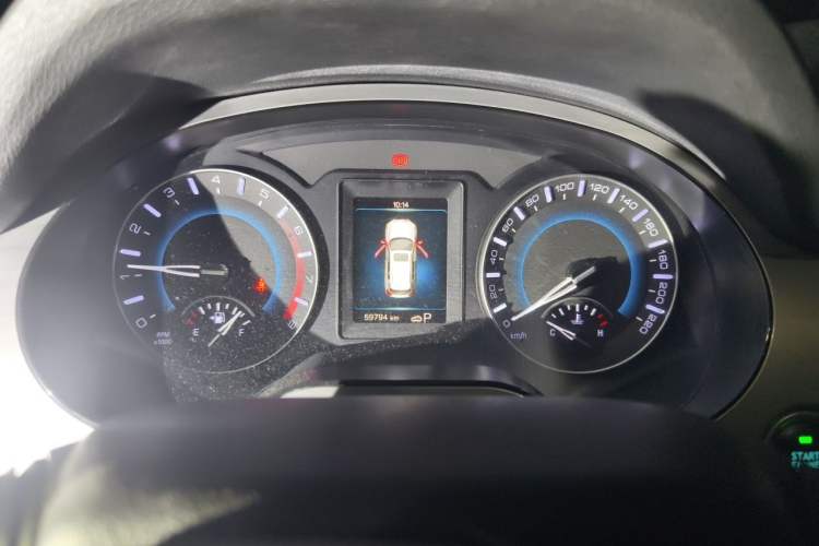 Used Haval H2 2018 1.5T Dual-Clutch Two-Wheel Drive Fashion Model China VI Standard Instrument Cluster