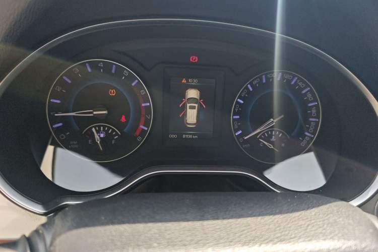 Used Haval H2 2018 Chuanxiang Edition 1.5T Manual Two-Wheel Drive Fashion Model China V Standard Instrument Cluster