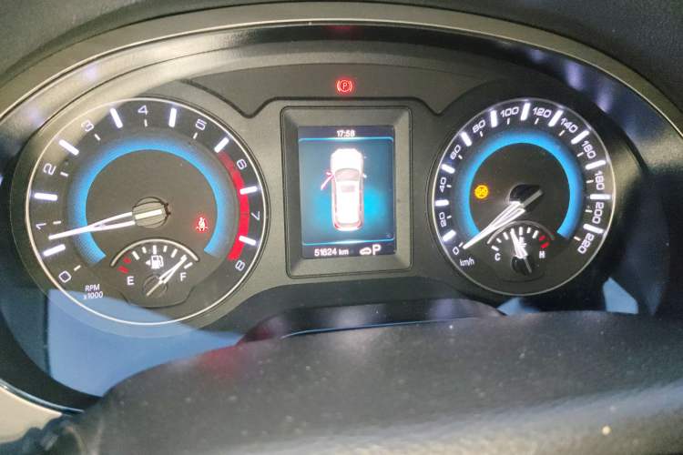 Used Haval H2 2018 Red-Label 1.5T Dual-Clutch Two-Wheel-Drive Luxury Model Instrument Cluster