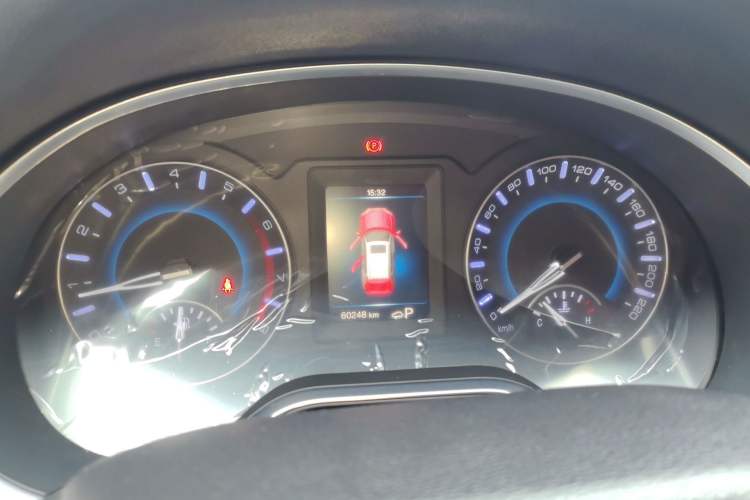 Used Haval H2 2018 Blue-Label 1.5T Dual-Clutch Two-Wheel-Drive Luxury Model Instrument Cluster